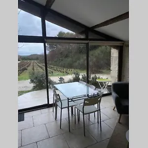 https://studio-bois-noir.hotels-rhonealpes.com