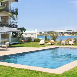4* Hotel Golden Tulip & Rooftop Provence